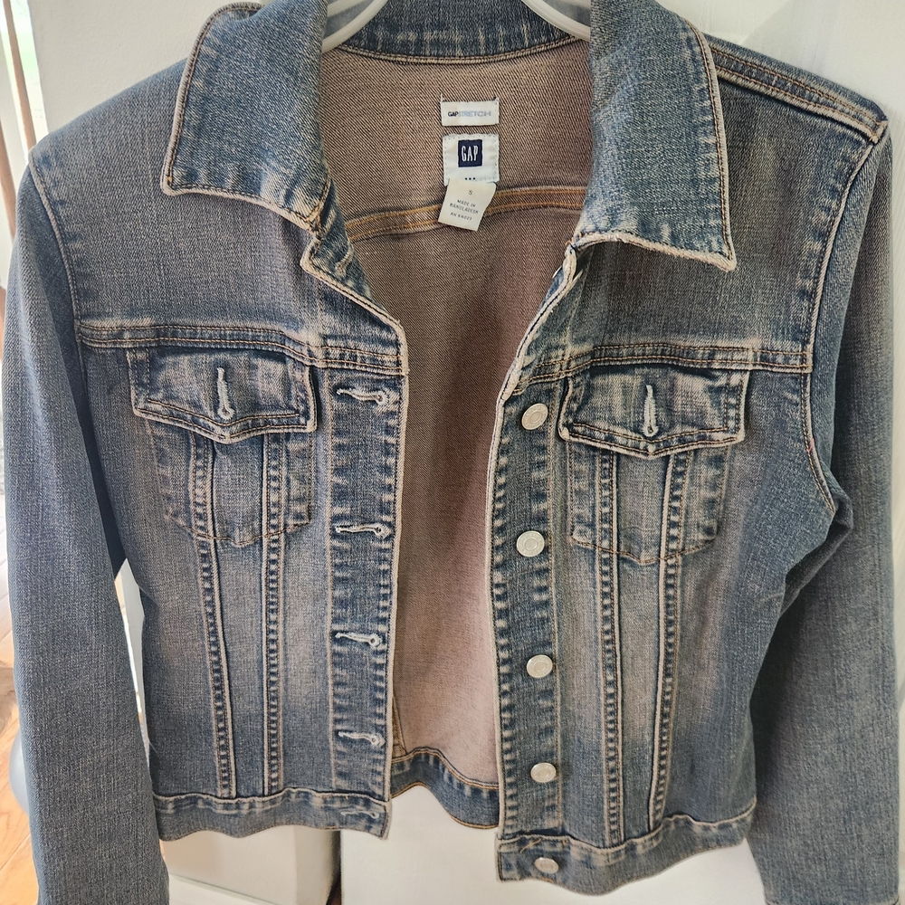 GAP Women's Blue Denim Jacket